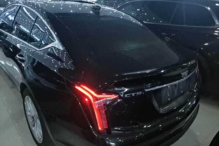 Cadillac CT5 2022 — 4