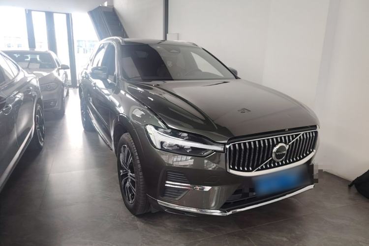 Volvo XC60 2022 — 3