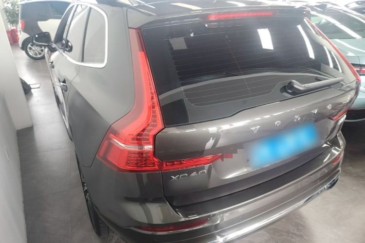 Volvo XC60 2022 — 4