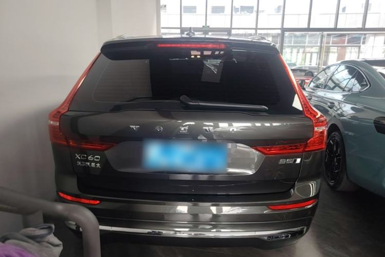 Volvo XC60 2022 — 5