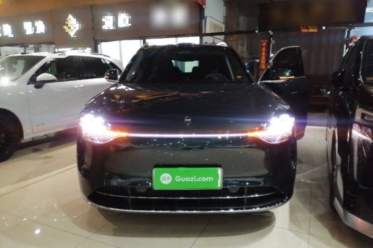 AITO M9 2024 — 2