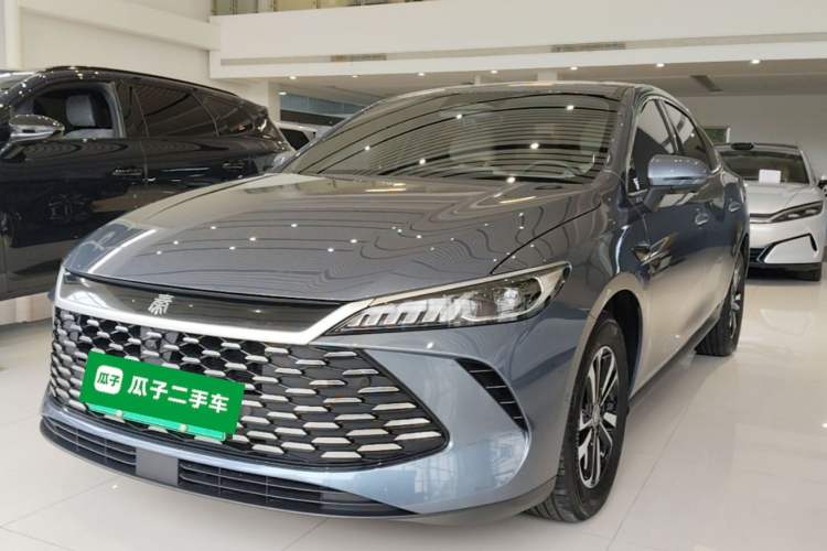 BYD Qin PLUS 2025 — фото 1