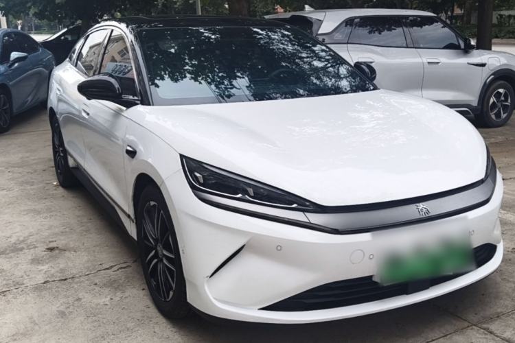 BYD Qin L 2025 — 3