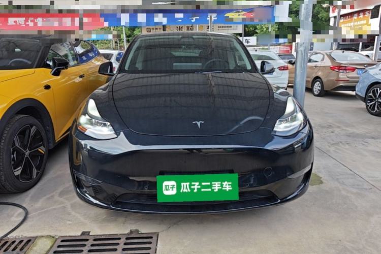 Tesla Model Y 2021 — 2
