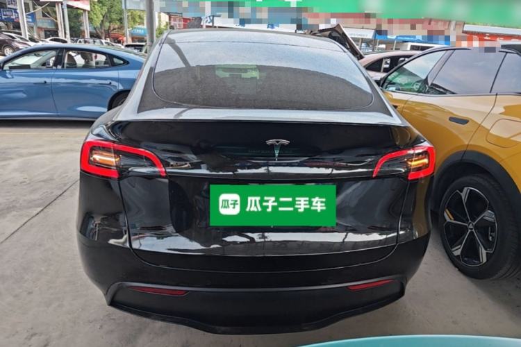Tesla Model Y 2021 — 5
