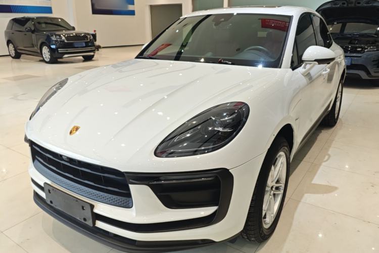 Porsche Macan 2023 — фото 1
