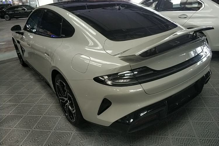 Xiaomi SU7 2024 — 4