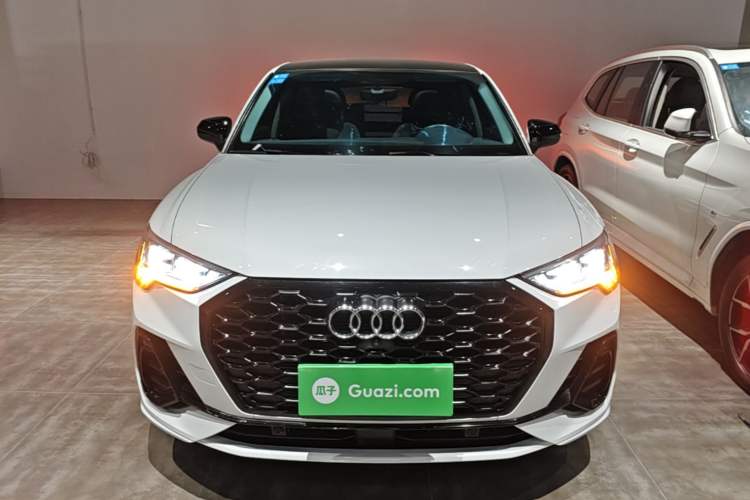 Audi Q3 Sportback 2022 — фото 2