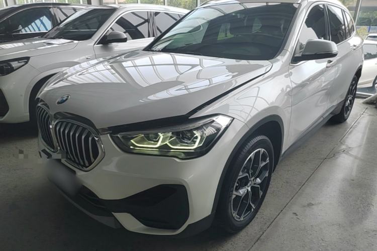 BMW X1 2022 — фото 1