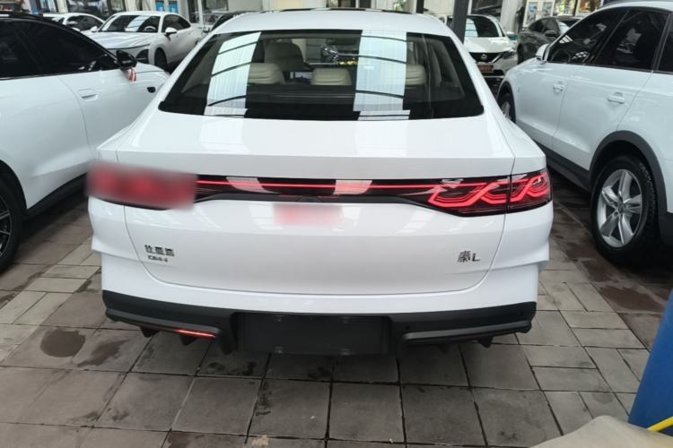 BYD Qin L 2024 — 5