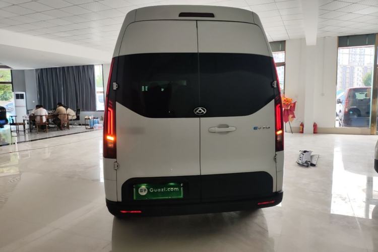 SAIC MAXUS maxus xintu ev70 2024 — фото 5