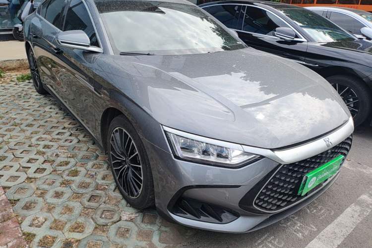 BYD Han 2024 — 3