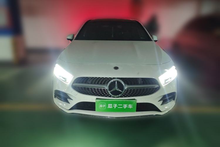 Mercedes-Benz A 200 L 2022 — фото 2