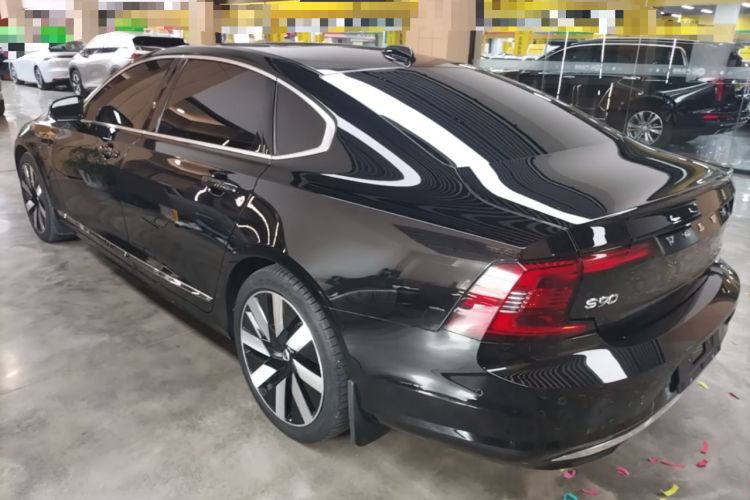 Volvo S90 2024 — 4