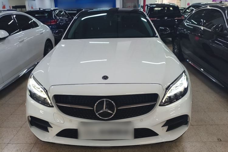 Mercedes-Benz C 260 L 2021 — 2