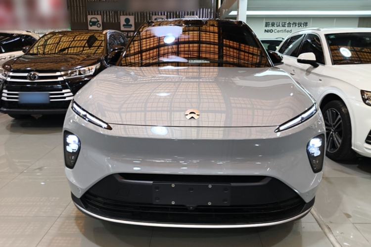 NIO ES8 2024 — 2
