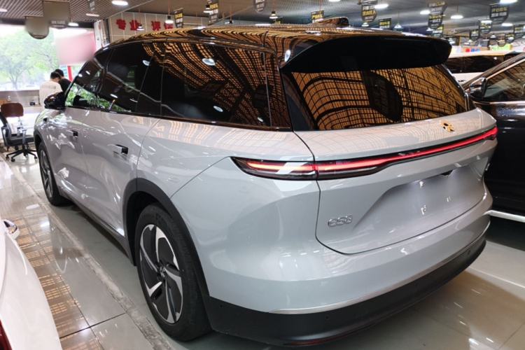 NIO ES8 2024 — 4