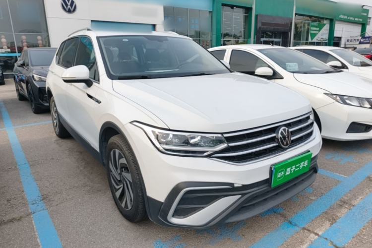 Volkswagen Tiguan L 2024 — 3