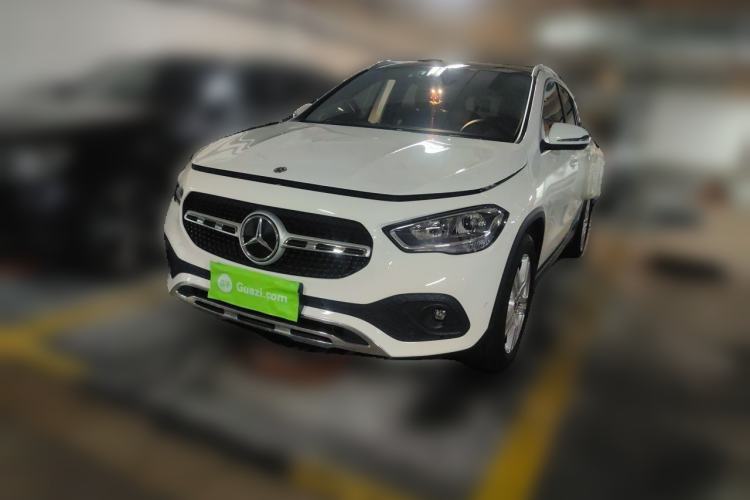 Mercedes-Benz benz gla 2020 — фото 1