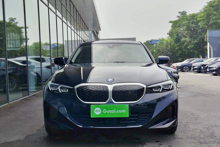 BMW i3 2025 — фото 2