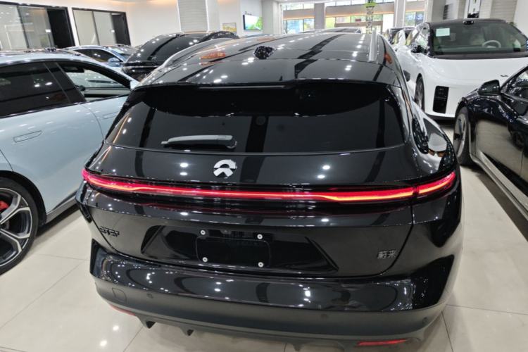 NIO ET5T 2024 — 5