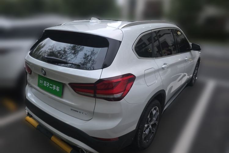 BMW X1 2022 — фото 4