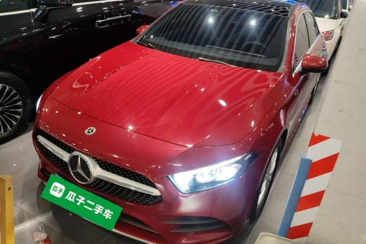 Mercedes-Benz A 200 L 2021 — фото 1