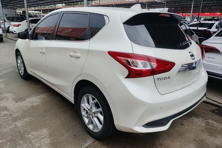 Nissan Tiida 2024 — 4