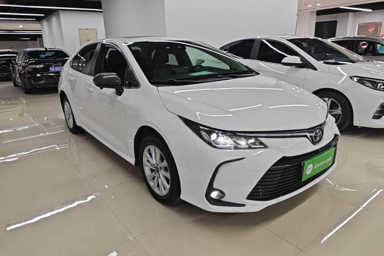 Toyota Corolla 2023 — 3