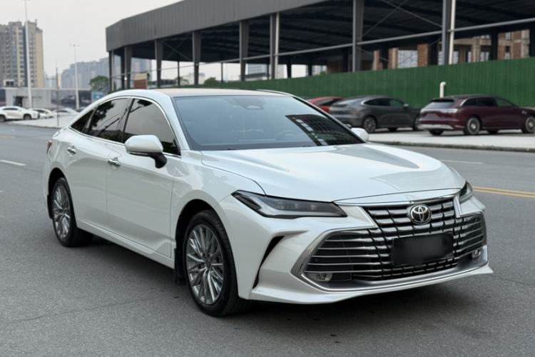Toyota Avalon 2024 — 3