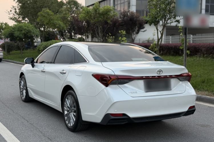 Toyota Avalon 2024 — 4