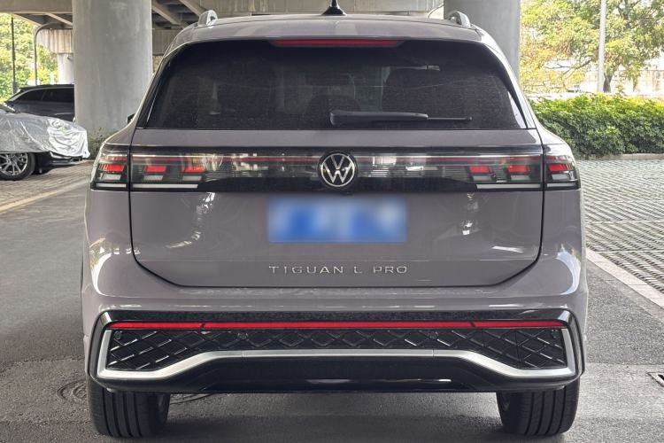 Volkswagen Tiguan L 2024 — фото 5