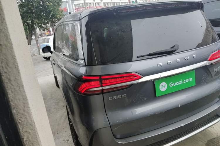 Roewe iMAX8 2021 — 4
