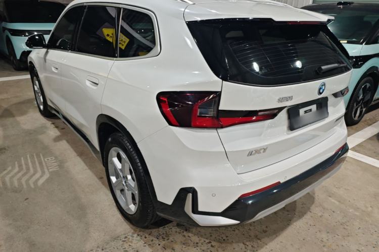 BMW iX1 2025 — 4