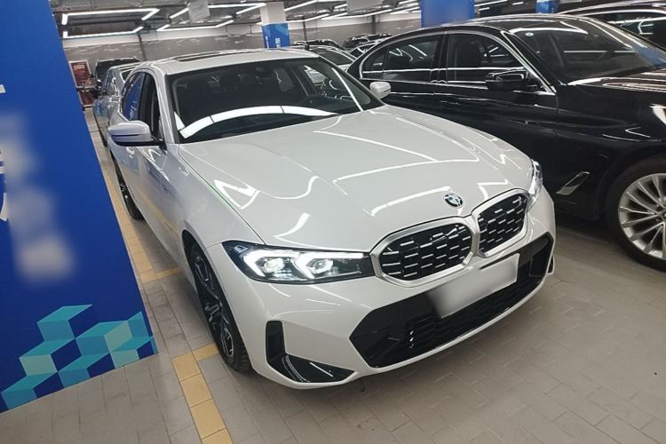 BMW 325i 2024 — 3