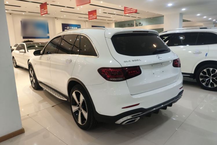 Mercedes-Benz GLC 300 L 2022 — фото 4