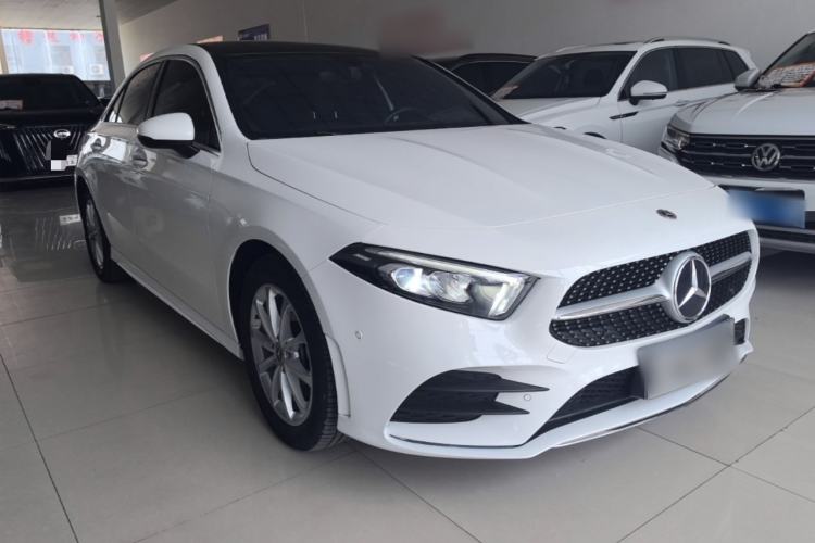 Mercedes-Benz A 200 L 2022 — фото 3