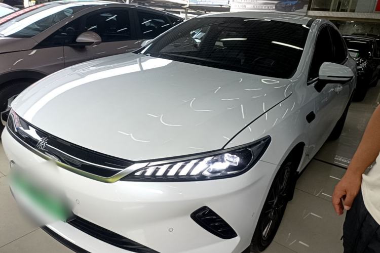 BYD Qin PLUS 2025 — фото 1