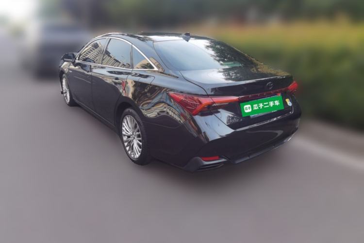 Toyota Avalon 2019 — 4