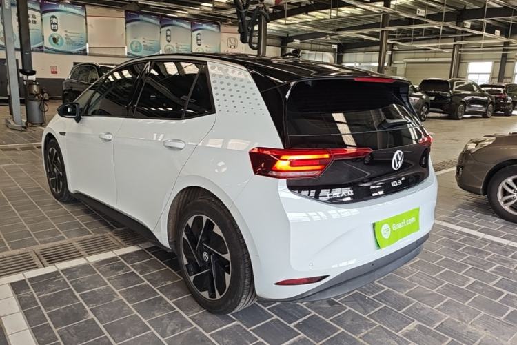 Volkswagen ID.3 2023 — 4