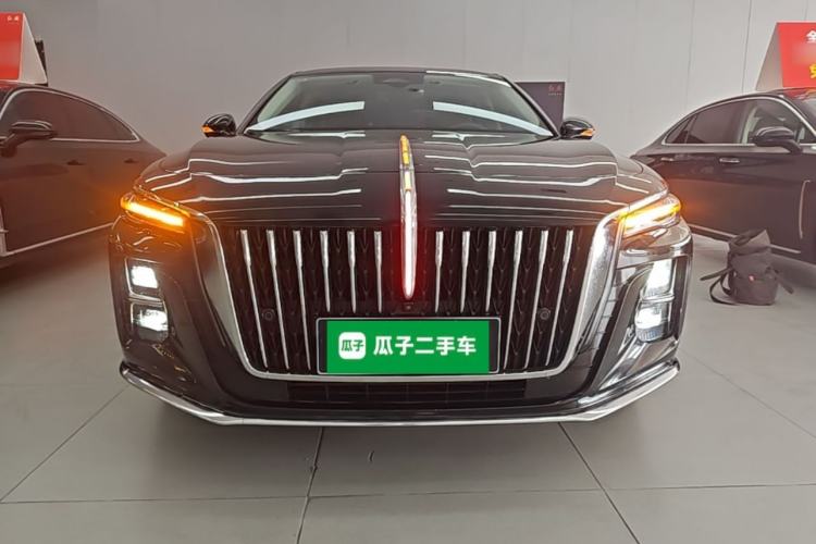 Hongqi H5 2024 — 2