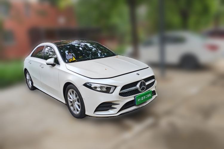 Mercedes-Benz A 200 L 2020 — фото 3