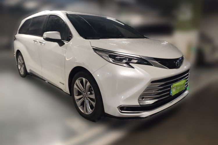 Toyota Sienna 2021 — 3