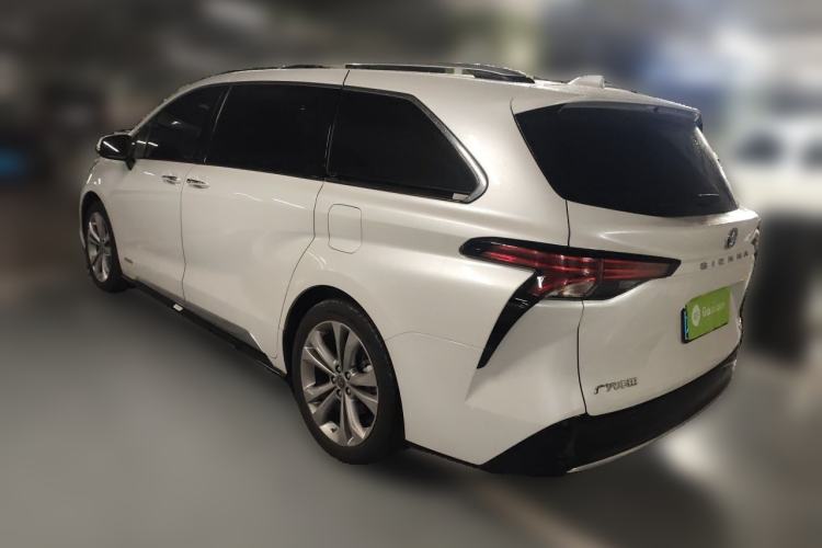 Toyota Sienna 2021 — 4