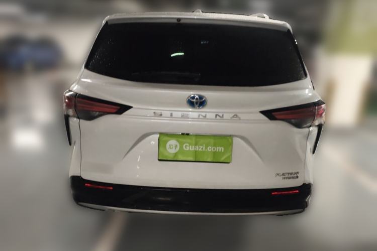 Toyota Sienna 2021 — 5