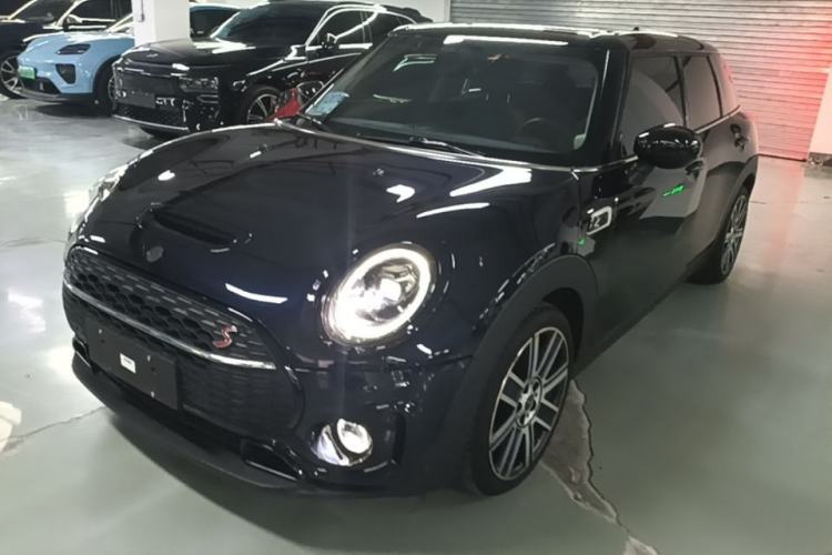 MINI clubman 2023 — фото 1