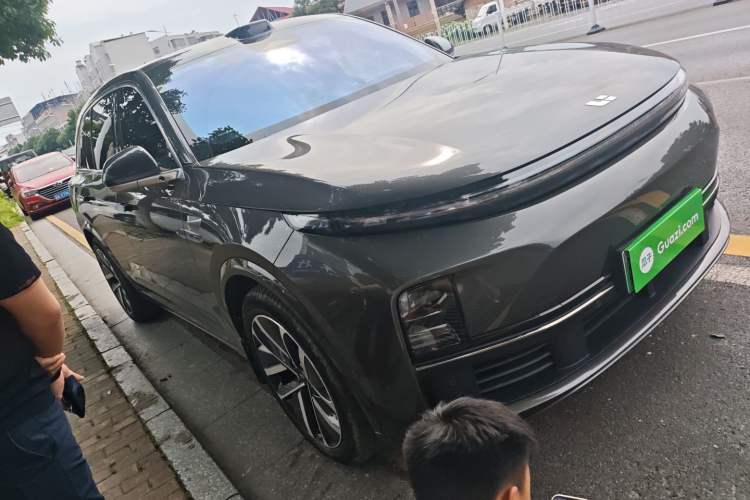 Li Auto L7 2023 — 3