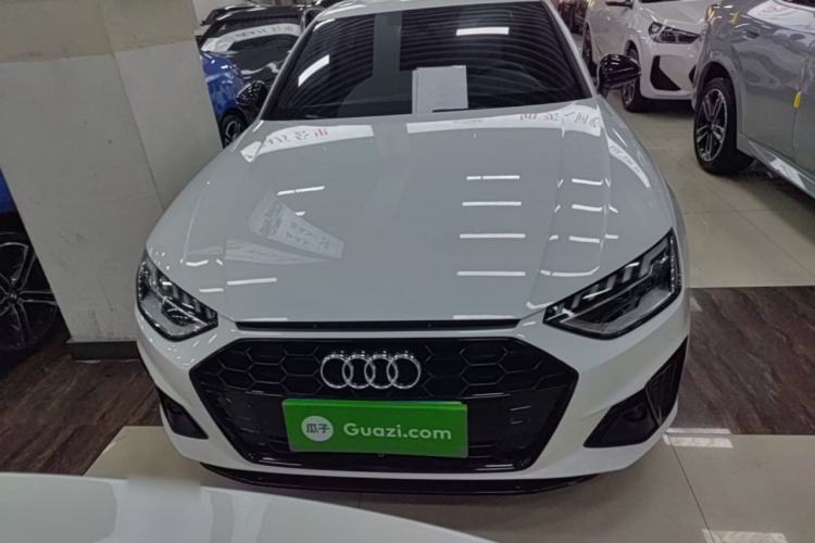 Audi A4 2024 — 2