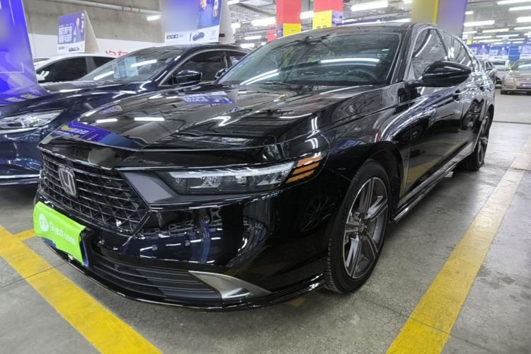 Honda Accord 2023 — фото 1