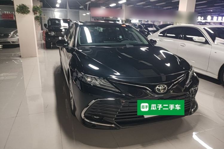 Toyota Camry 2021 — фото 3